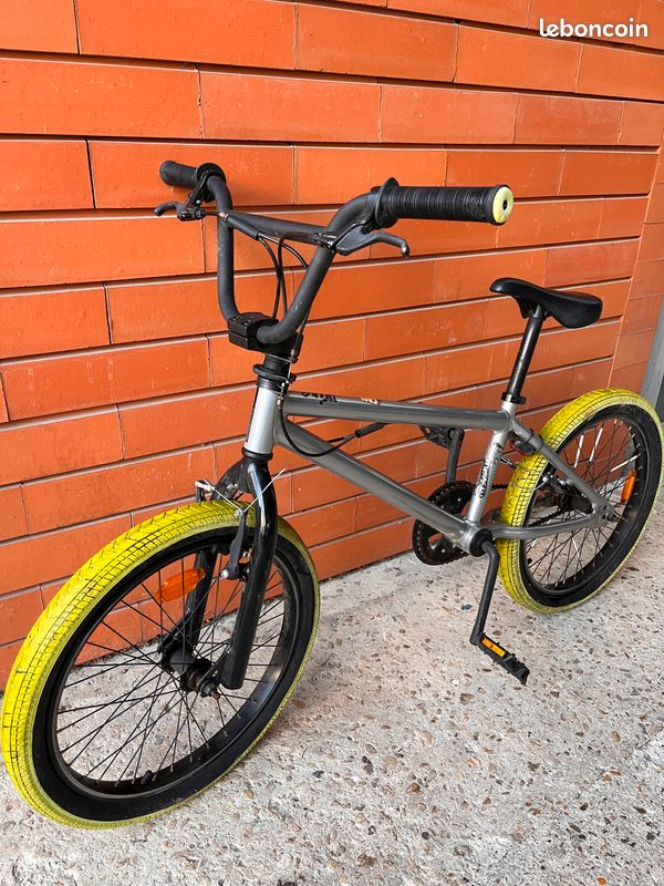 20 Pouces Velo Bmx Adulte Decathlon Bmx Freestyle Velo Decathlon