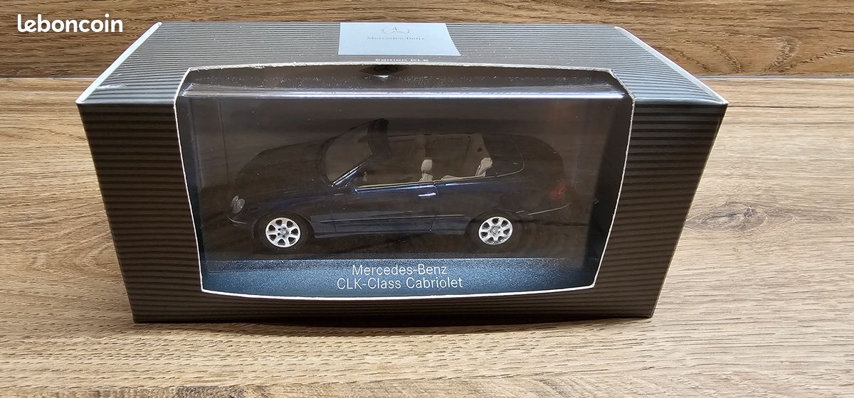 Minichamps Mercedes CLK Klasse W209 Cabriolet 2003 Bleu Métal 1/43 - B66961967