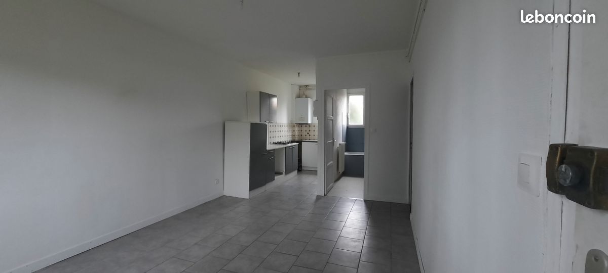 Appartement 2 pièces 40 m² · à Saint-Benoît · 40 m² · 650 €/mois