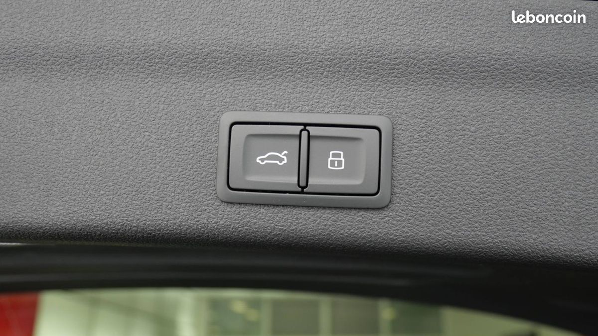Audi A6 Avant 55 TFSIe 367 ch S tronic 7 Quattro Competition (image 8)