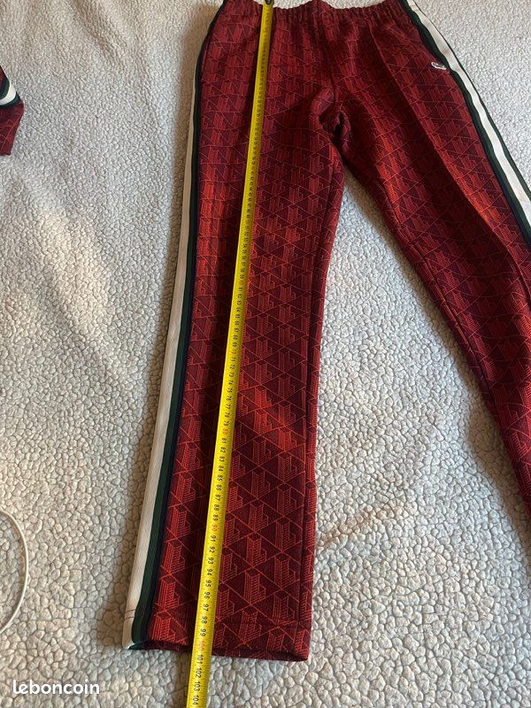 Ensemble survêtement veste, pantalon et t-shirt rouge originale authentique de marque Lacoste (image 14)