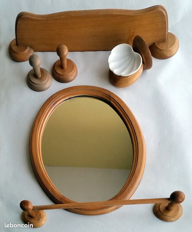 Accessoires de salle de bain (image 1)