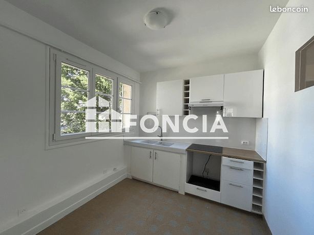 Appartement a louer saint-ouen-l'aumone - 4 pièce(s) - 80 m2 - Surfyn