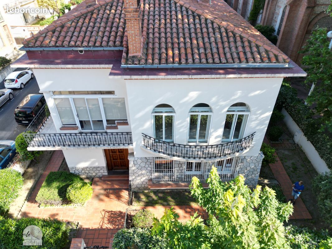 Maison 9 pièces 261 m² (image 3)