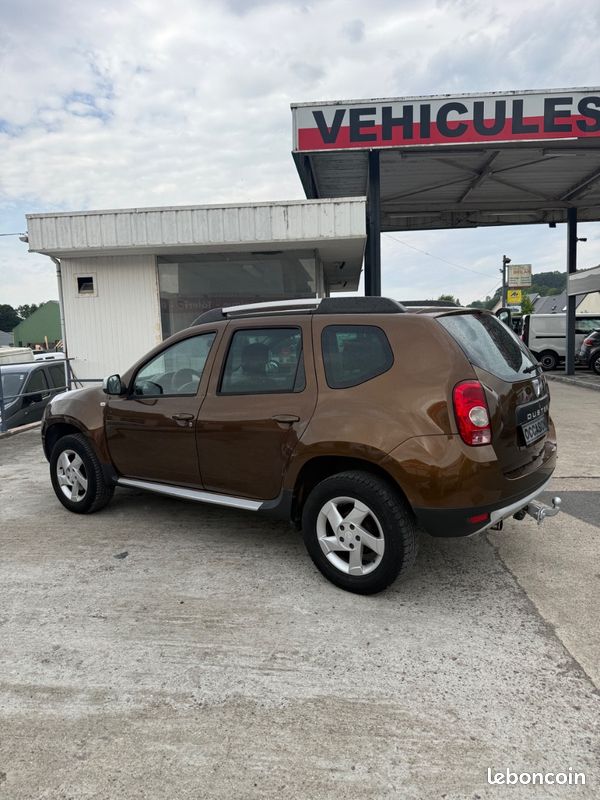 DACIA DUSTER 1.5dci 85 2eme main tres propre (image 5)