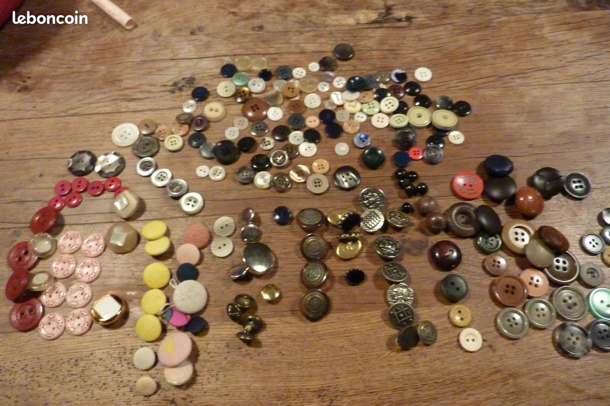 Multiples boutons de toutes sortes (image 4)