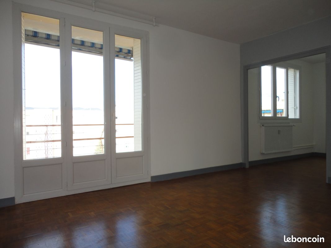 Appartement 2 pièces 48 m² · à Montélimar · 48 m² · 590 €/mois