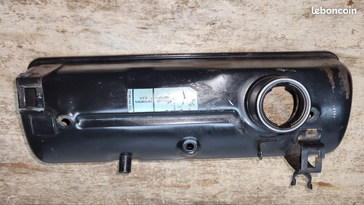 Cache culbuteurs r11 (image 1)