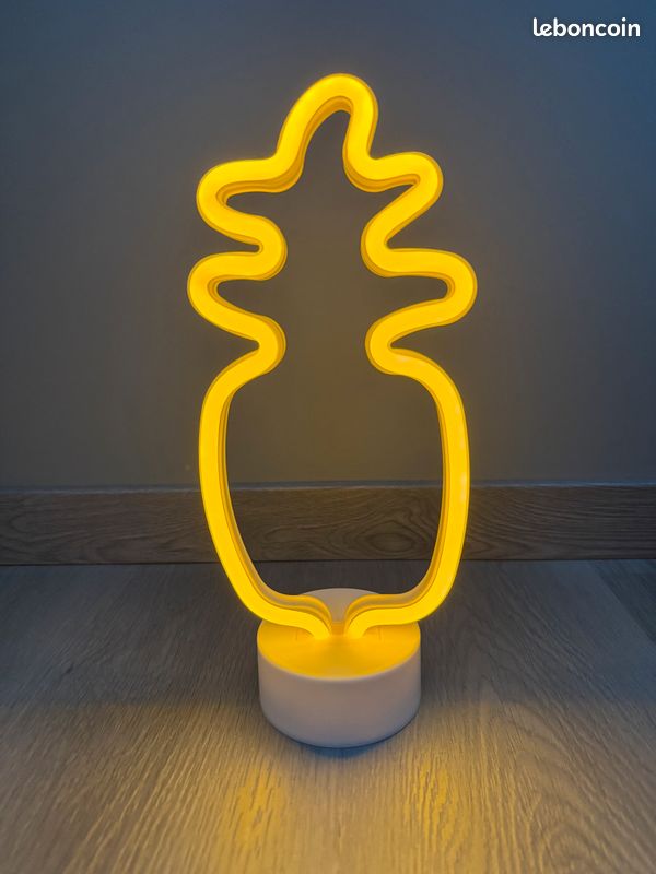 Lampe néon ananas (image 2)
