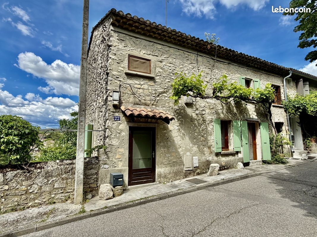 Maison 8 pièces 170 m² · à Vaison-la-Romaine · 170 m² · 318 000 €