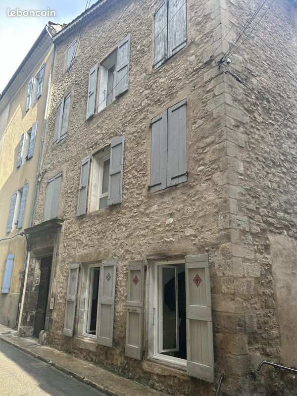Appartement 2 pièces 63 m² · à Forcalquier · 63 m² · 83 900 €