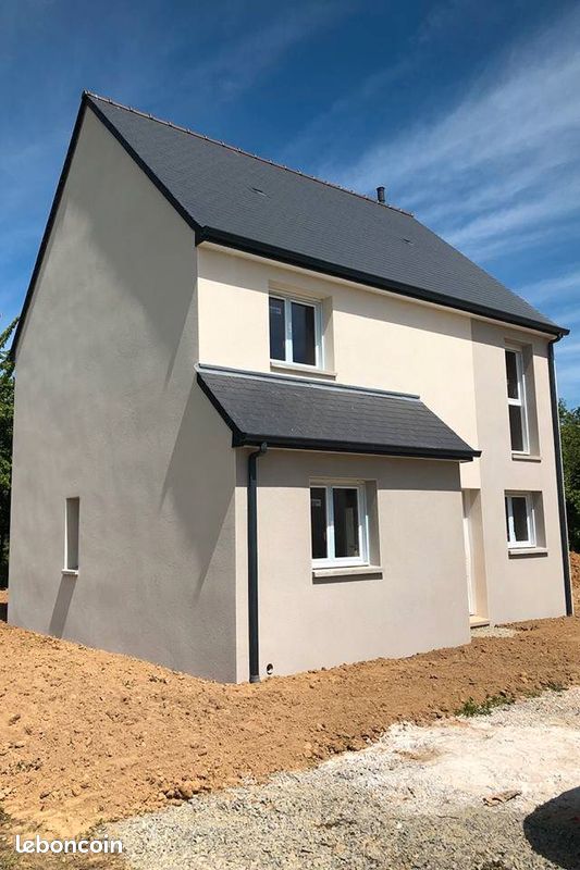Maison 5 pièces 114 m² · à Douchy-les-Mines · 114 m² · 900 €