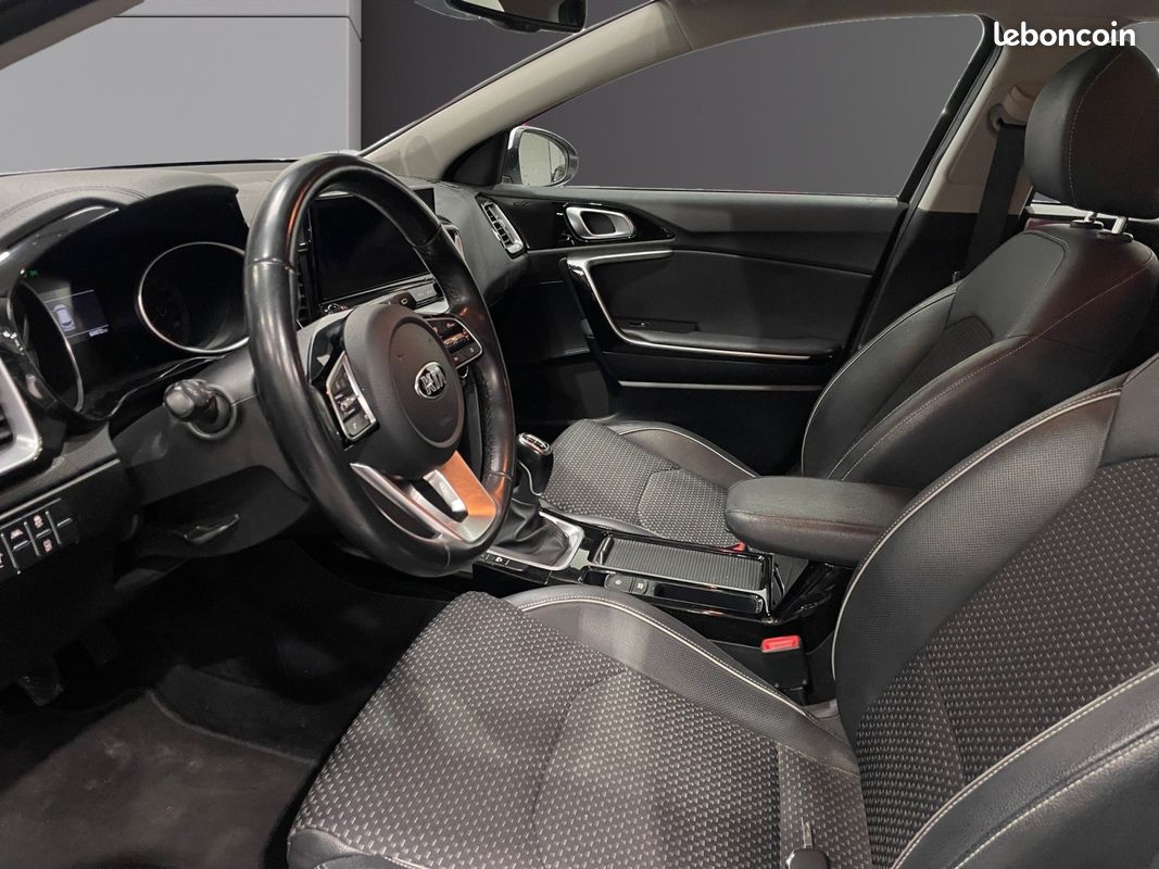 KIA XCEED 1.0 T-GDI ISG Design 120Ch Garantie 12 mois (image 12)