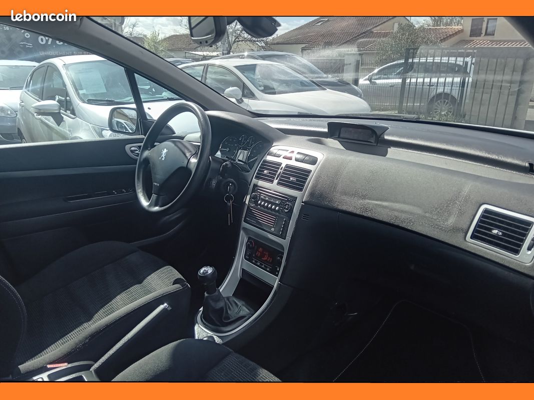 Peugeot 307 restylée 1.6i 16v 110cv Confort Pack 192 000 kms (image 5)