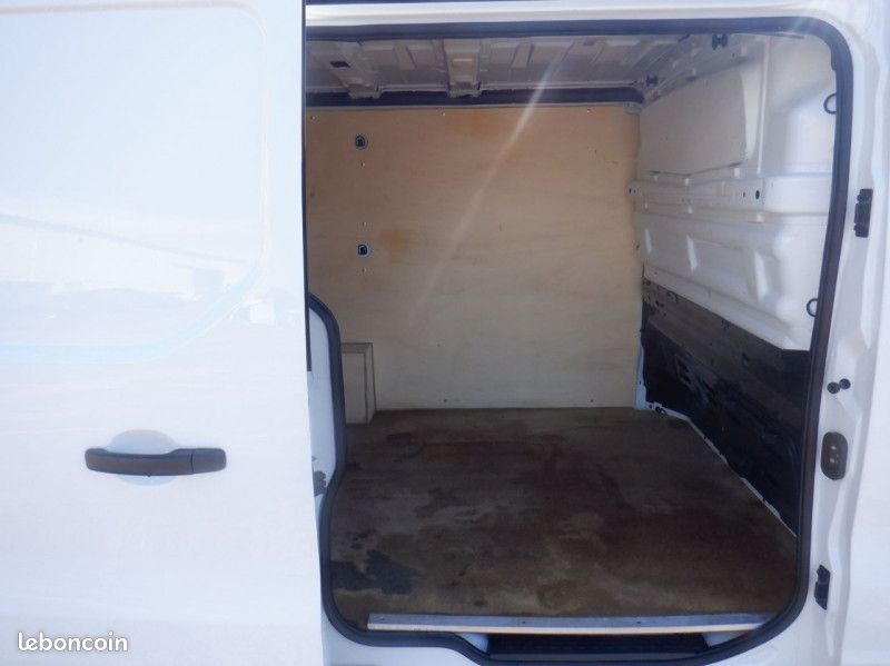 Renault TRAFIC III FG L1H1 1000 2.0 DCI 120CH GRAND CONFORT E6 (image 9)