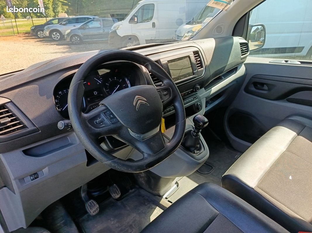 Citroën Jumpy Fg 1.5 BLUEHDI 120 CH CITY VAN XS BVM6 CREDIT 72 MOIS 245HT/MOIS (image 5)