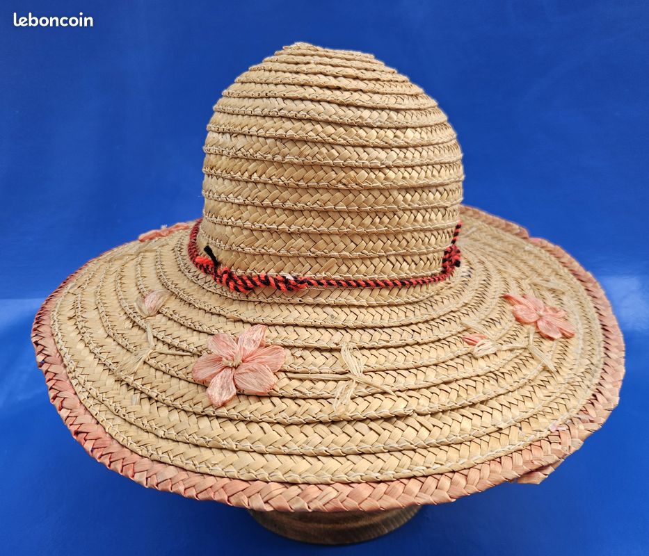 LOT DE 6 CHAPEAUX ANCIENS VINTAGE 4 CHAPEAUX DE PAILLE pour