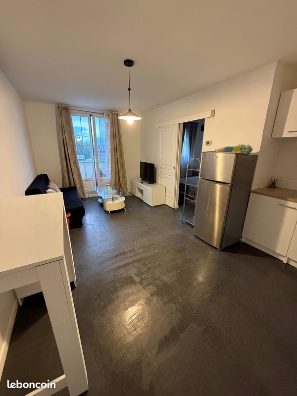 Appartement 2 pièces 35 m² · à Vaulx-en-Velin · 35 m² · 680 €/mois