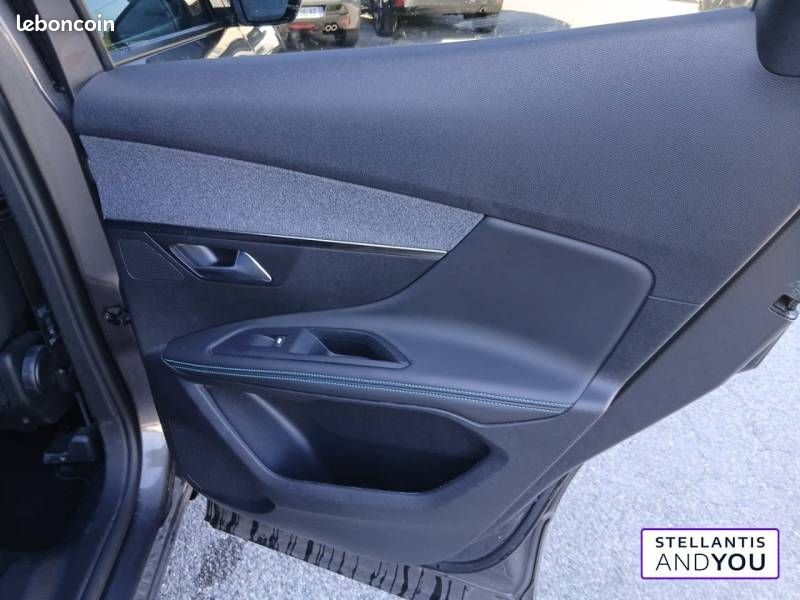 Peugeot 3008 PureTech 130ch S&S EAT8 Allure Pack (image 11)