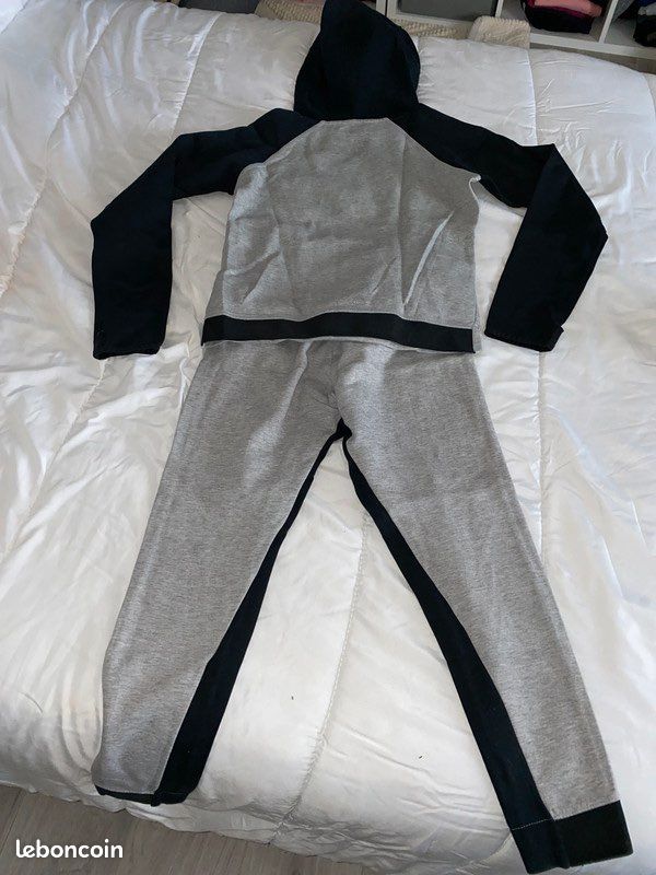 NOUVEAUTÉ survêtement assorti “ NIKE ” modèle WMNS TECH FLEECE