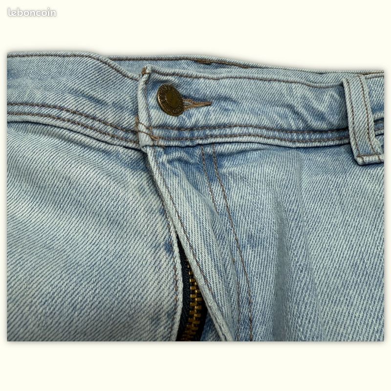 Jeans Homme Wrangler W40 L32 Bleu clair Coton Traces d'usure visibles Regular (image 5)