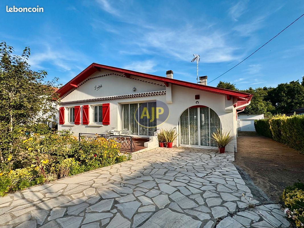 Maison 4 pièces 104 m² · à Saint-Vincent-de-Tyrosse · 104 m² · 349 800 €