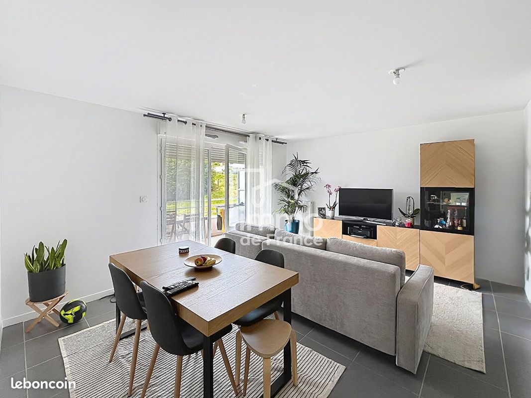 Appartement 3 pièces 67 m² · à Chevrier · 67 m² · 295 000 €