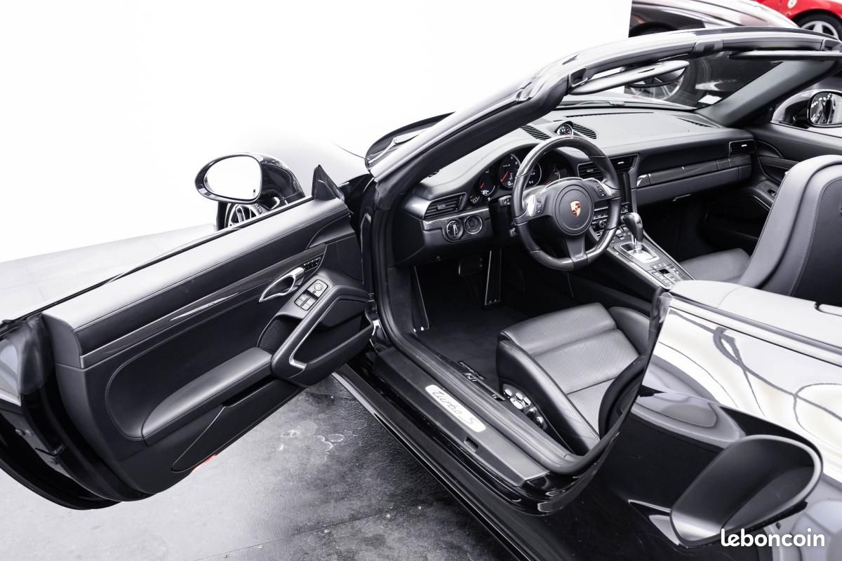 Porsche 911 TURBO CABRIOLET 3.8i S 560 PDK A (image 23)