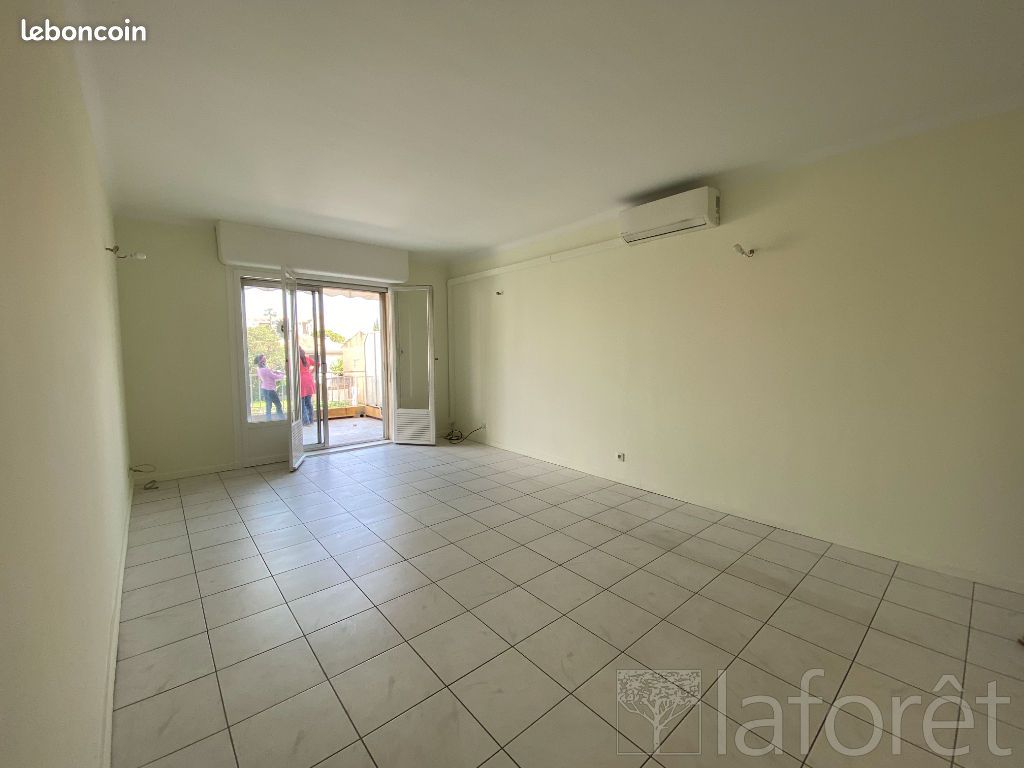 Appartement 3 pièces 69 m² · à Fréjus · 69 m² · 1 048 €/mois