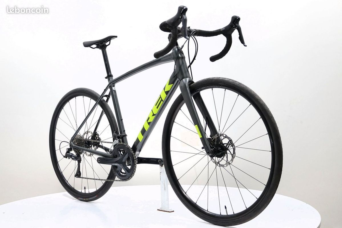 TREK DOMANE AL GEN Vélo de route course Shimano Sora