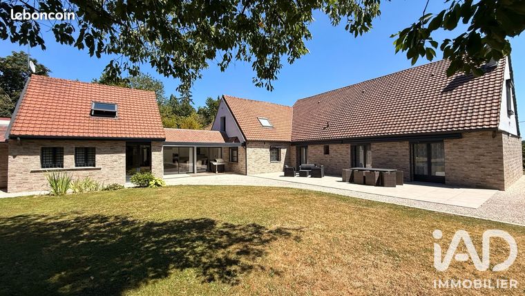 Propriété 8 pièces 365 m²