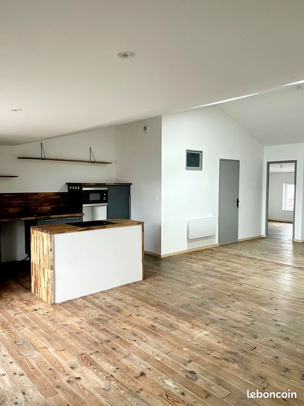 Appartement 3 pièces 75 m² · à Saint-Jean-d'Angély · 74,6 m² · 780 €/mois