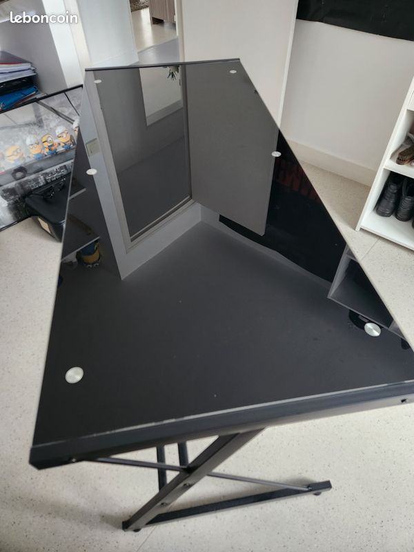 Table bureau en verre noir (image 1)