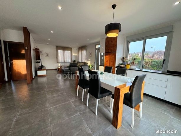 Maison 8 pièces 151 m²
