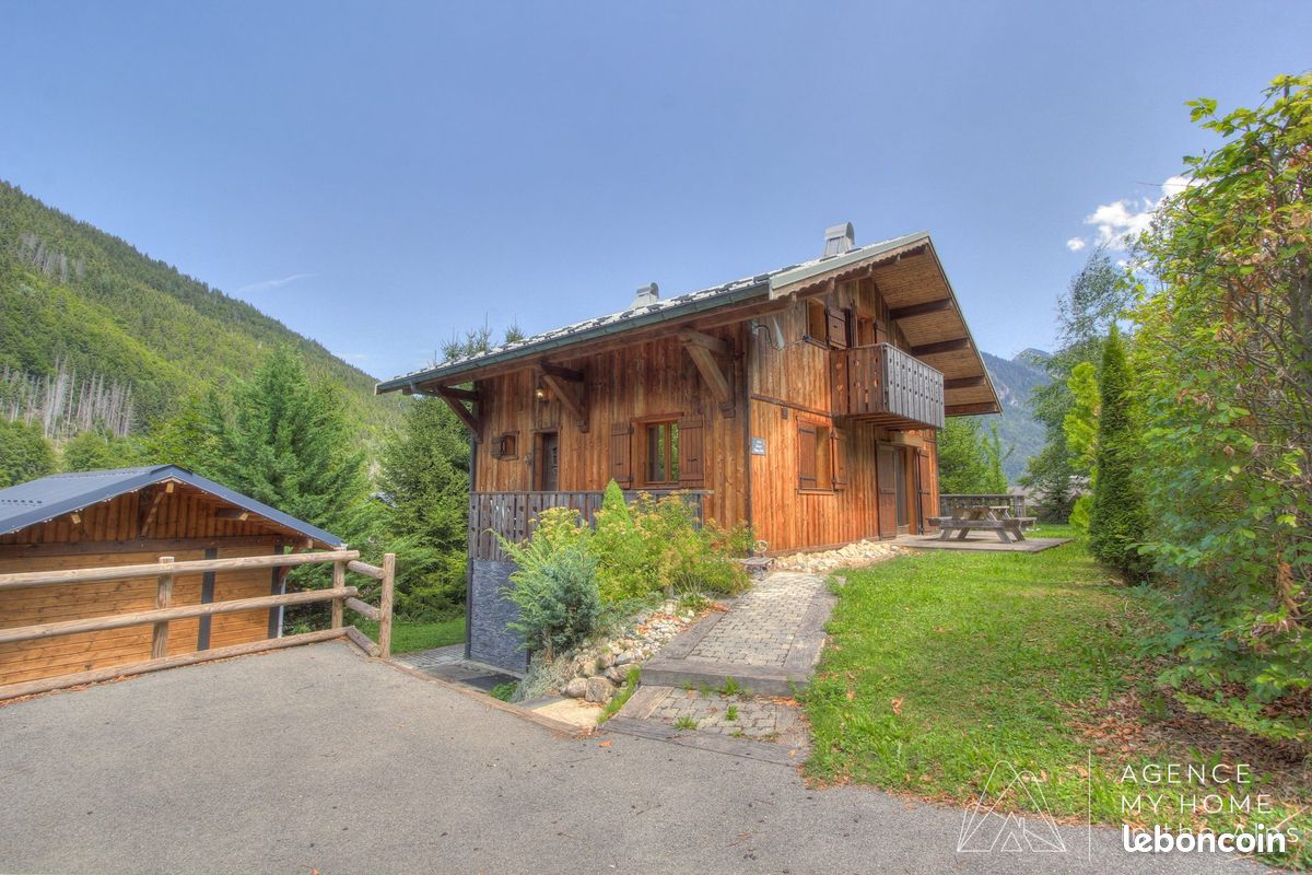 Maison 6 pièces 150 m² · à Saint-Jean-d'Aulps · 150 m² · 895 000 €