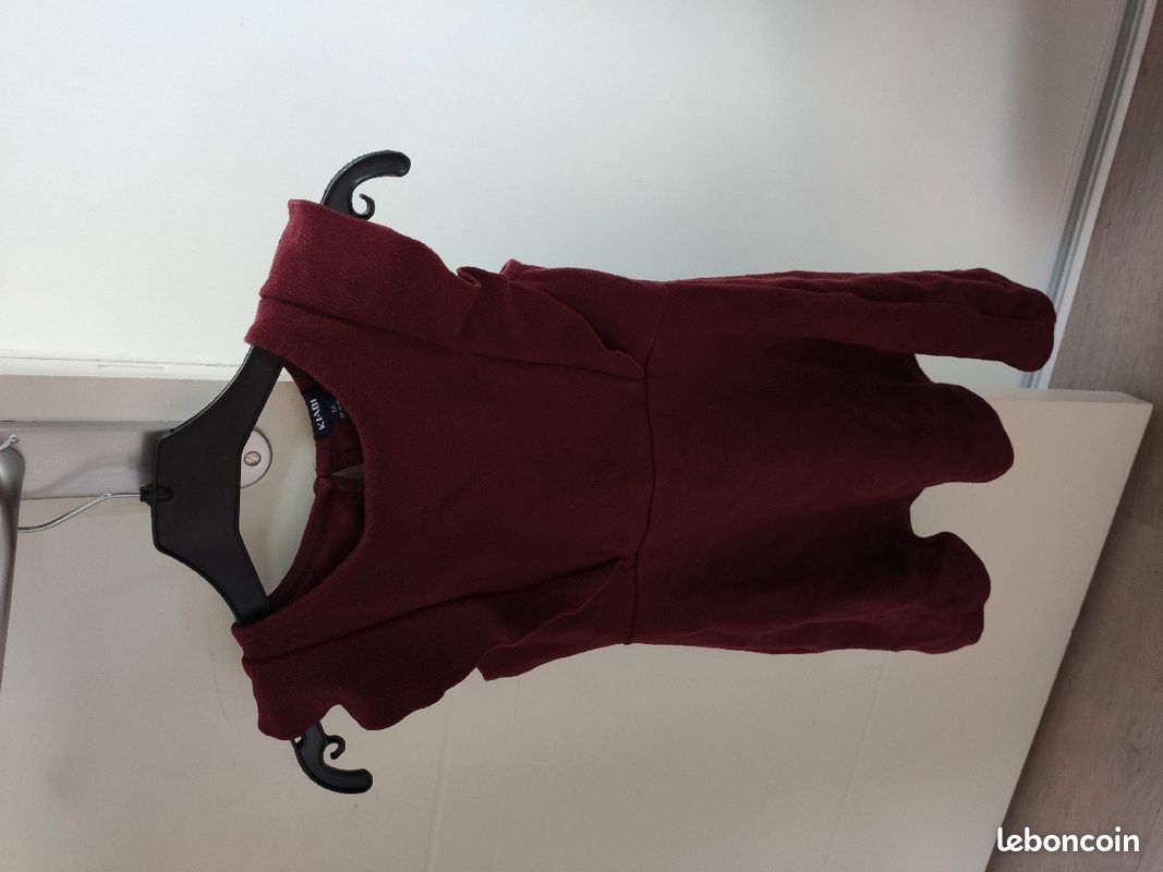 Robe bordeaux (image 1)