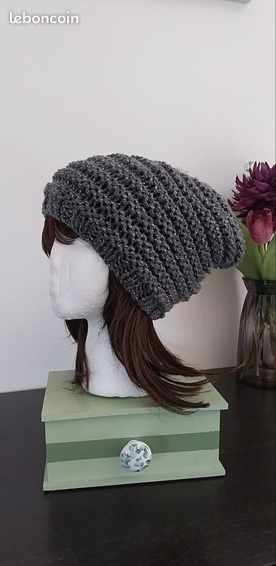 Joli bonnet slouchy gris foncé fils silver (image 5)