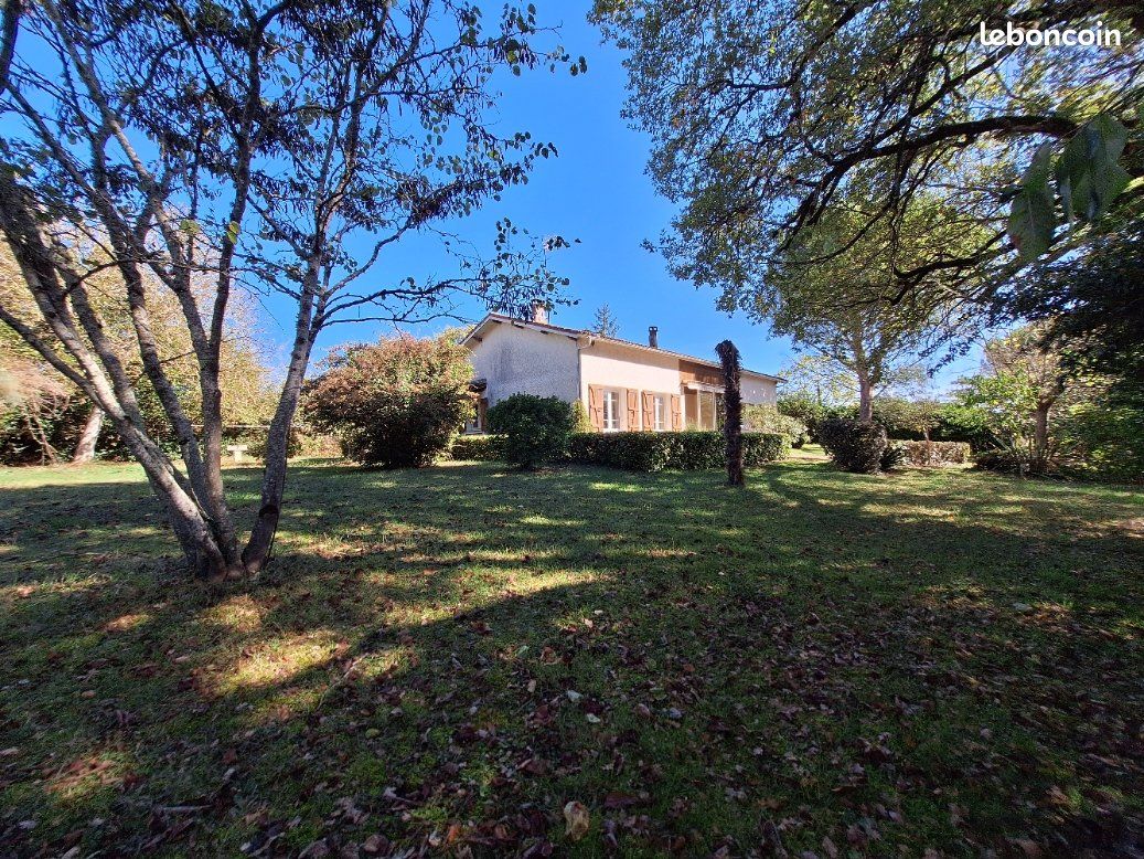 Maison 6 pièces 150 m² · à Saint-Martin-de-Goyne · 150 m² · 189 000 €