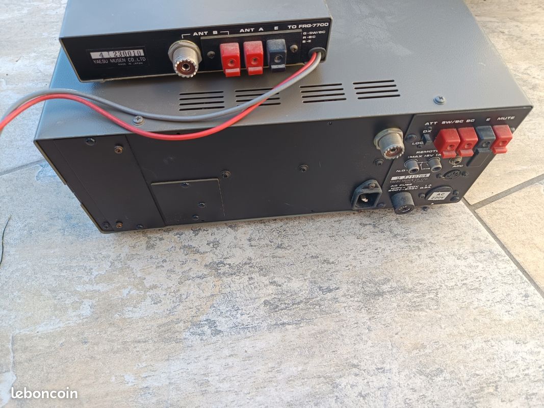 RECEPTEUR HF YAESU FRG 7700 et antenne active FRA 7700 EUR 280,00