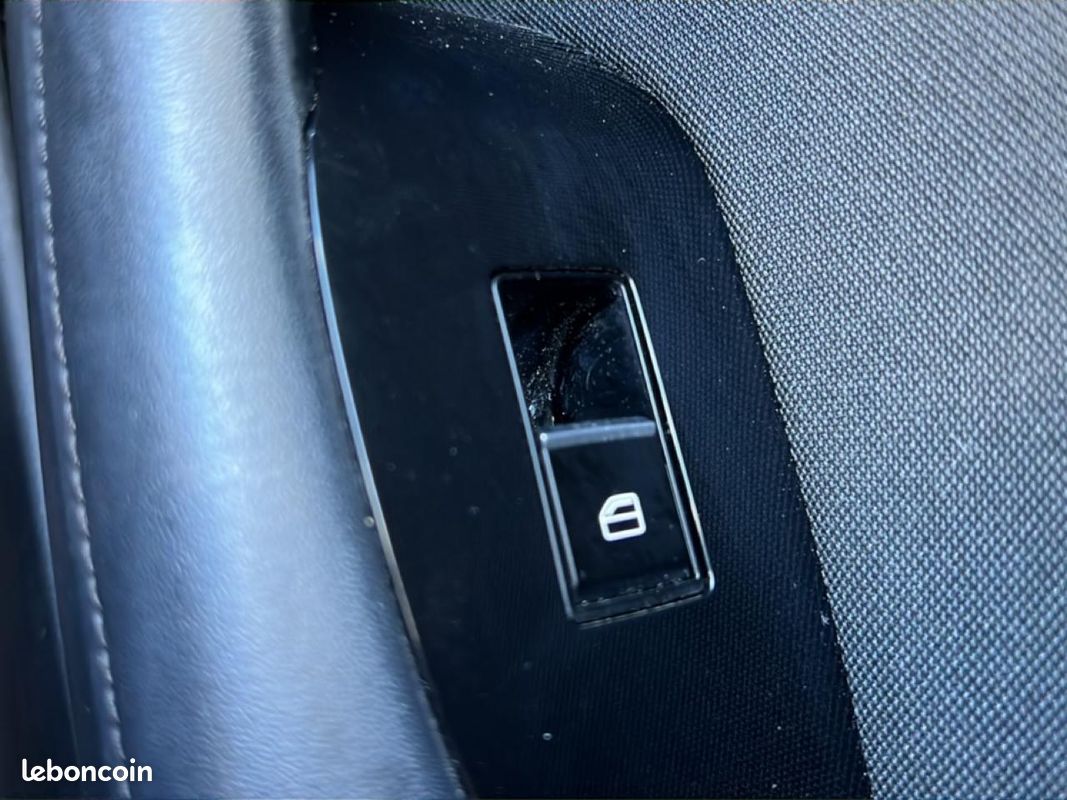 MAZDA MAZDA 3 2.0 e-skyactiv-g m-hybrid 122 business executive bva 2022 (image 29)