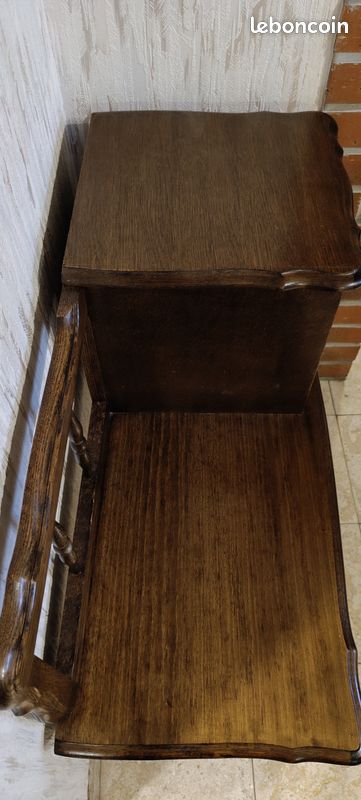 Meuble téléphone en chêne (image 1)