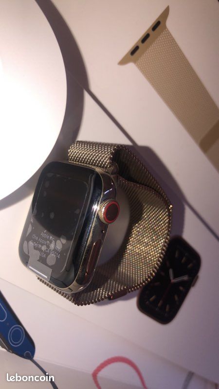 Montre Apple Wach Or 40MM SÉRIE 6 (image 4)