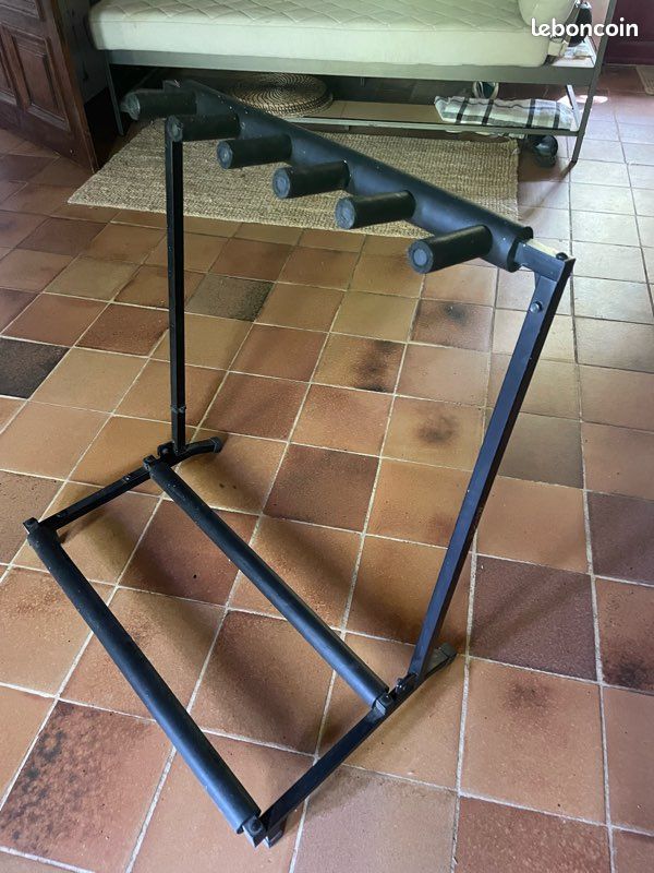 Stand 5 guitares (image 1)