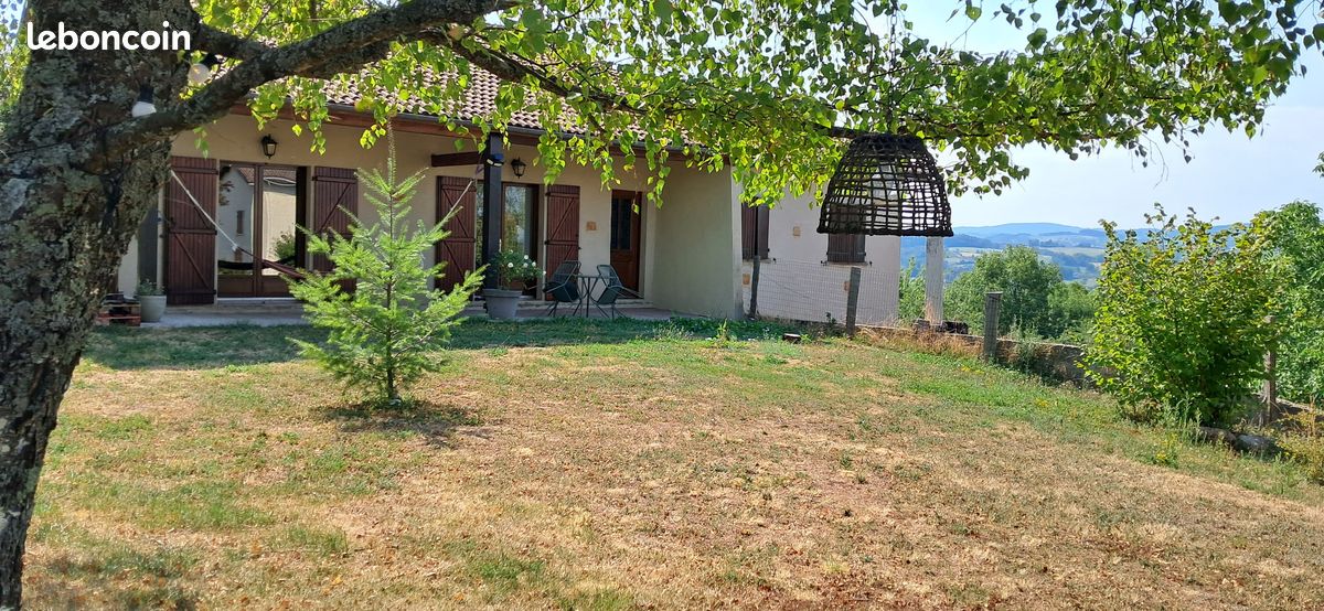 Maison 5 pièces 176 m² · à Augerolles · 176 m² · 260 000 €