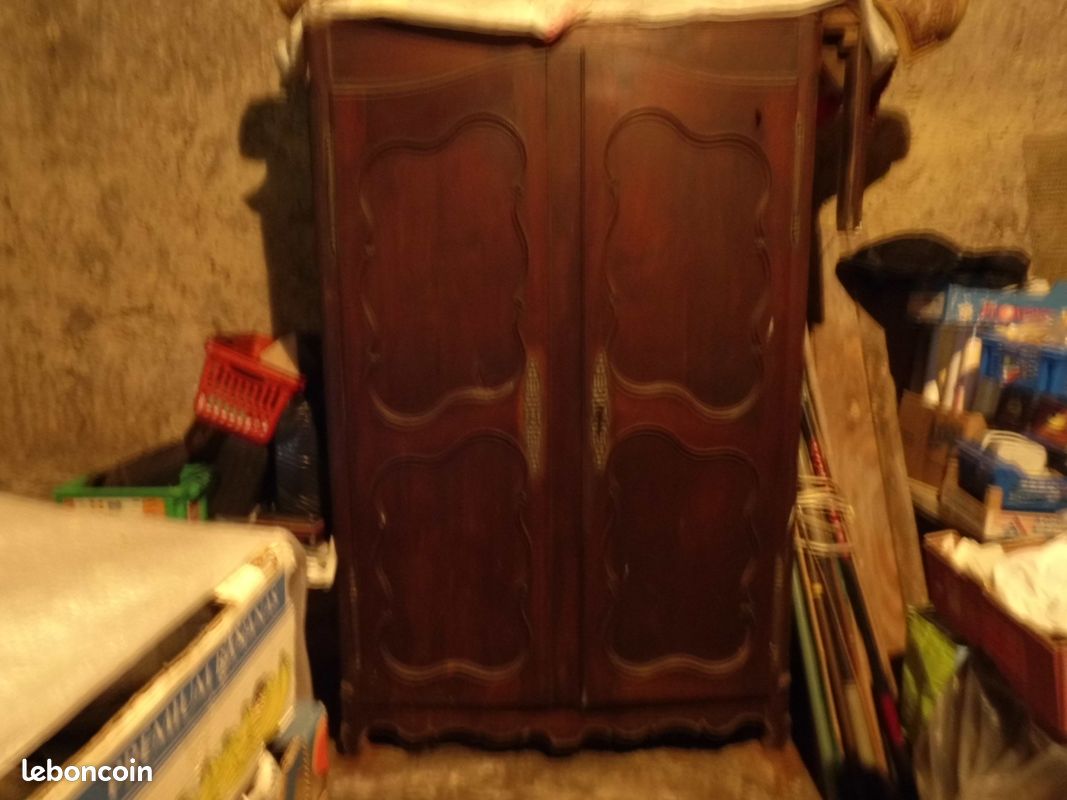 Armoire ancienne (image 1)