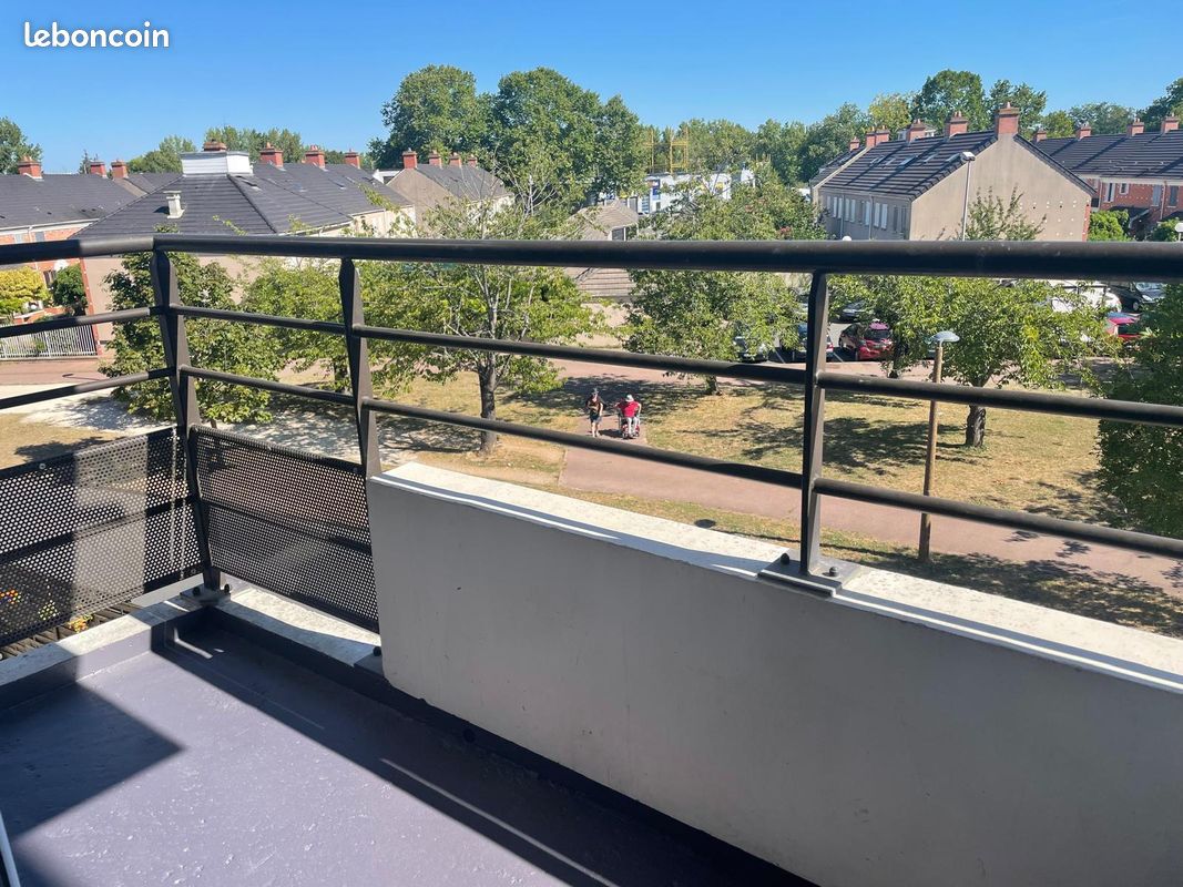 Appartement 3 pièces 67 m² · à Évry-Courcouronnes · 67 m² · 1 090 €/mois