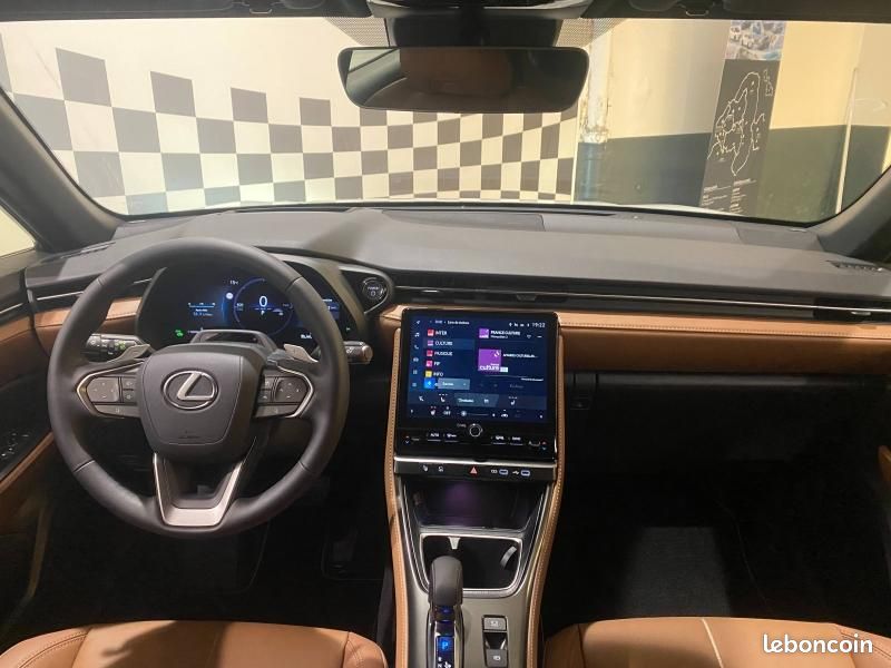Lexus LBX 1.5 136ch Relax 2WD (image 16)