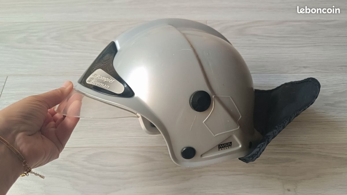 Casque pompier enfant avec visière jouet (image 2)