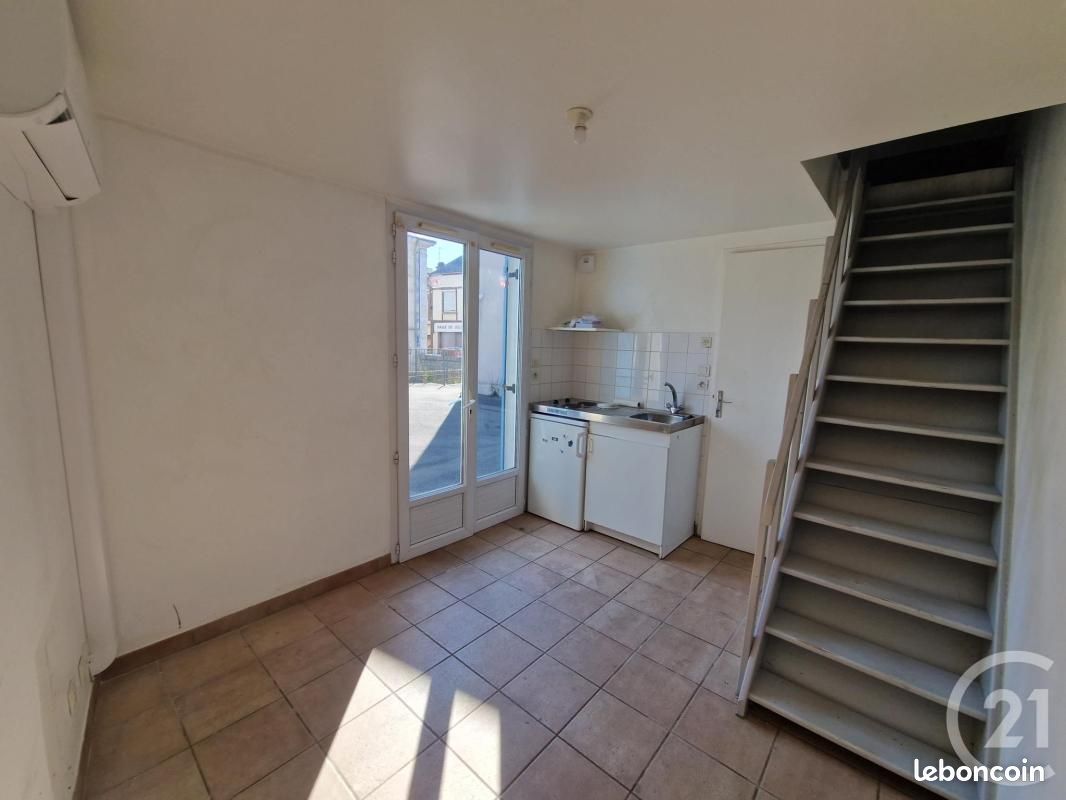 Appartement 1 pièce 17 m² · à Bonneval · 17 m² · 320 €