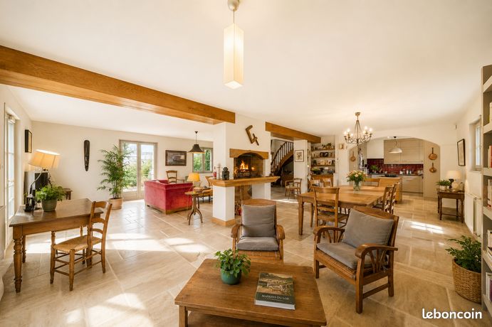 Propriété 6 pièces 318 m² — 7